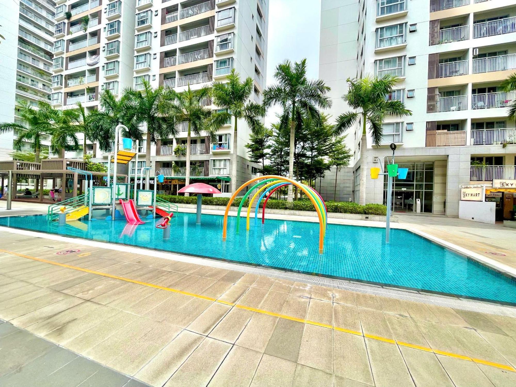 Secc Luxury 2-Br Apartment, Scenic Valley, Saigon Exhibition And Convention Center, Fv Hospital, Phu My Hung District 7 Ho Chi Minh City Exterior photo