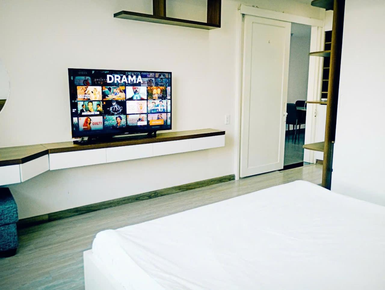 Secc Luxury 2-Br Apartment, Scenic Valley, Saigon Exhibition And Convention Center, Fv Hospital, Phu My Hung District 7 Ho Chi Minh City Exterior photo